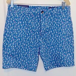 vineyard vines 7" breakers shorts tide blue w/sail boats. NWT 32" waist